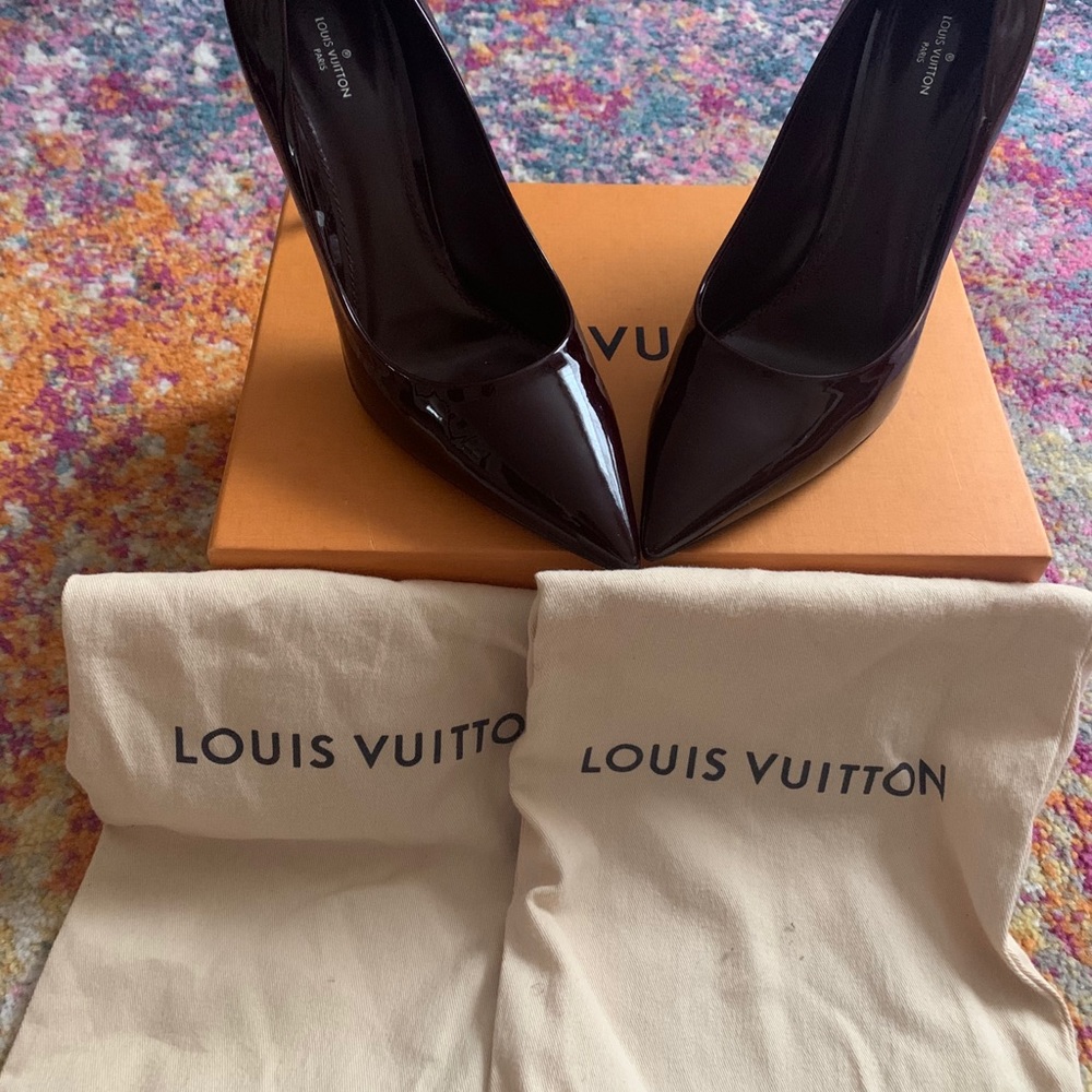Louis Vuitton Pumps